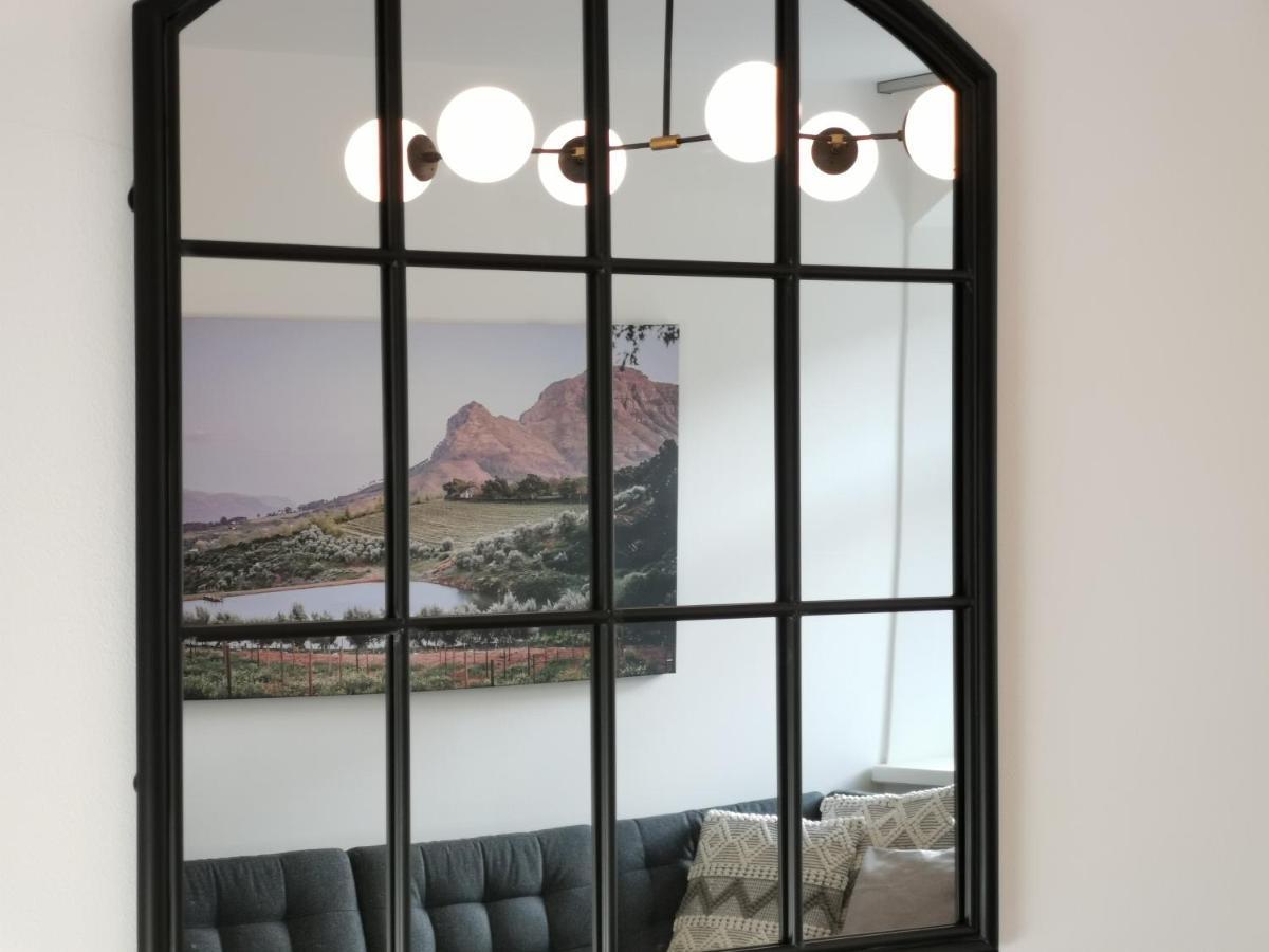Meißen Fynbos Apartments Deluxe, Balkon, Historisch, Parkplatz מראה חיצוני תמונה