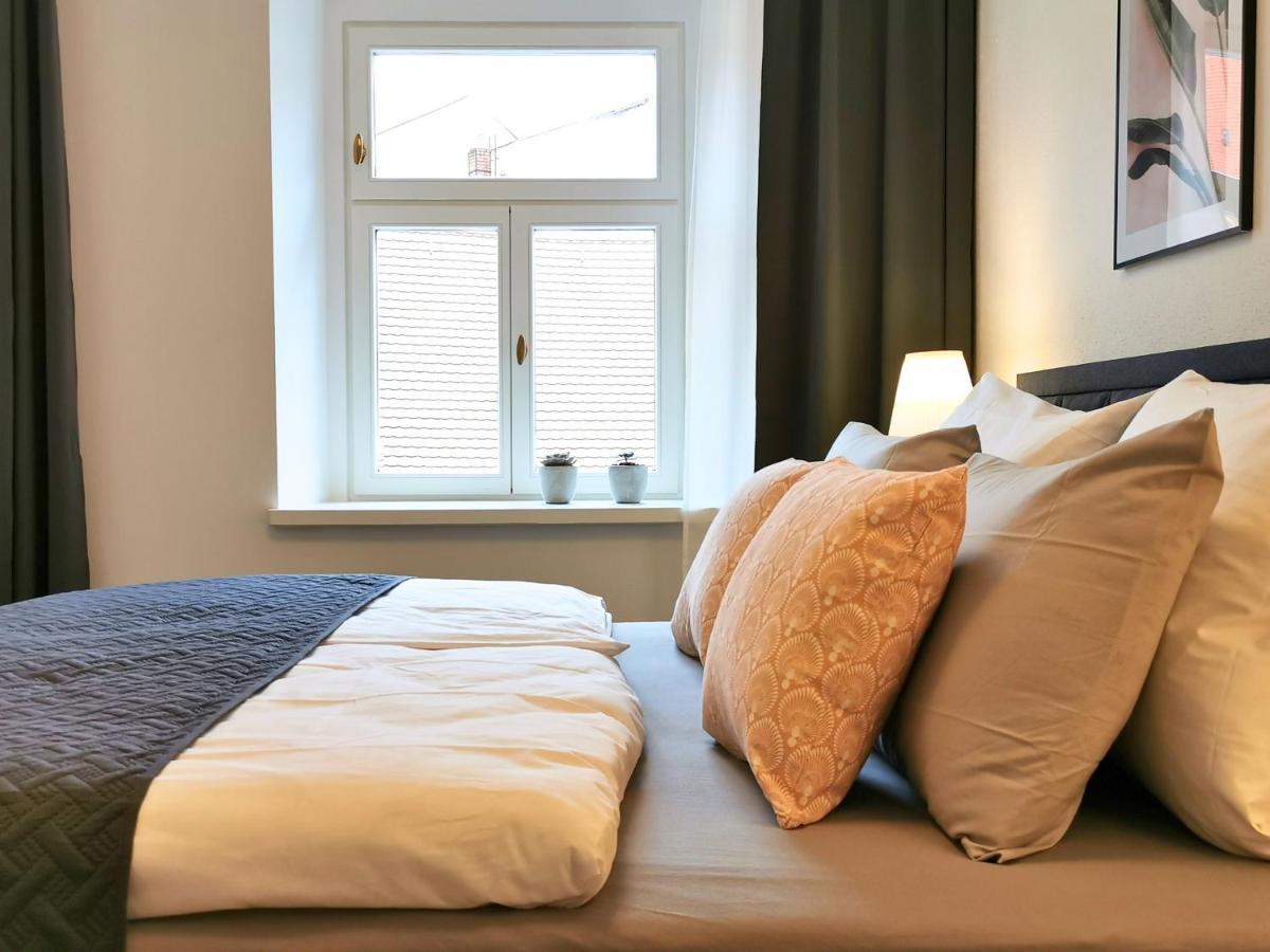 Meißen Fynbos Apartments Deluxe, Balkon, Historisch, Parkplatz מראה חיצוני תמונה